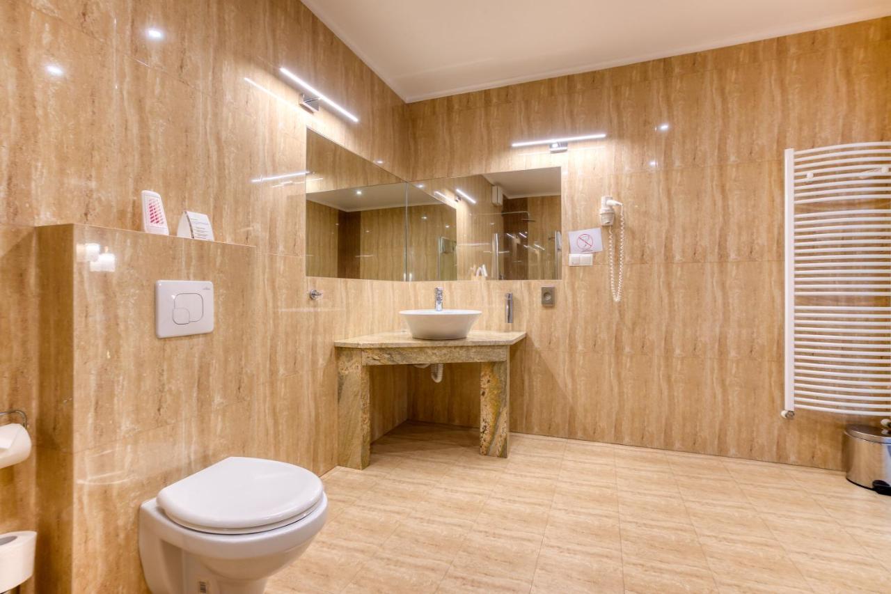 Hotel & Spa Bialy Dom Przyszowice Bagian luar foto
